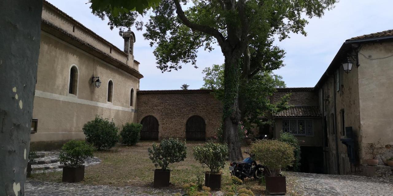 Le Mimosa Panzió Saint-Saturnin-de-Lucian Kültér fotó